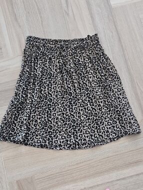Belma New YorkLeopard Print Elastic Waist Skirt - Black & Cream M No Tag